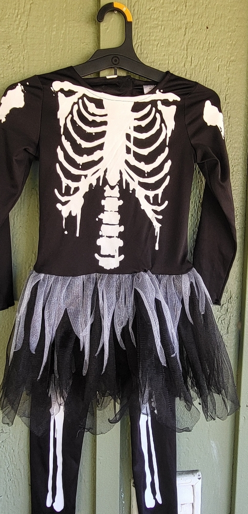 Target Hide and EEK!! BOUTIQUE Kid's Skeleton Costume